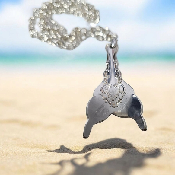 Mermaid Tail Necklace Hand Made From a Vintage Silverplate Fork 20" Chain - Picture 1 of 3